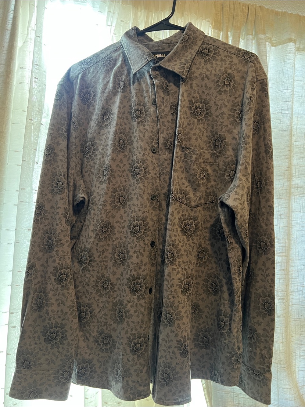 Express Men's Gray Floral-Print Long Sleeve Shirt